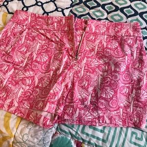 VV pink shorts
